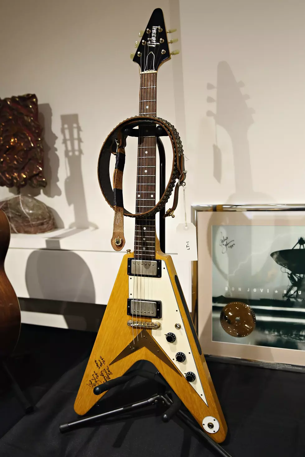 Guernsey's Celebrity Guitar Auction Preview