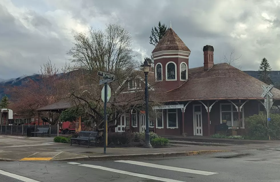 A Quick Trip to the Quaint Town of Snoqualmie, WA [PHOTOS]